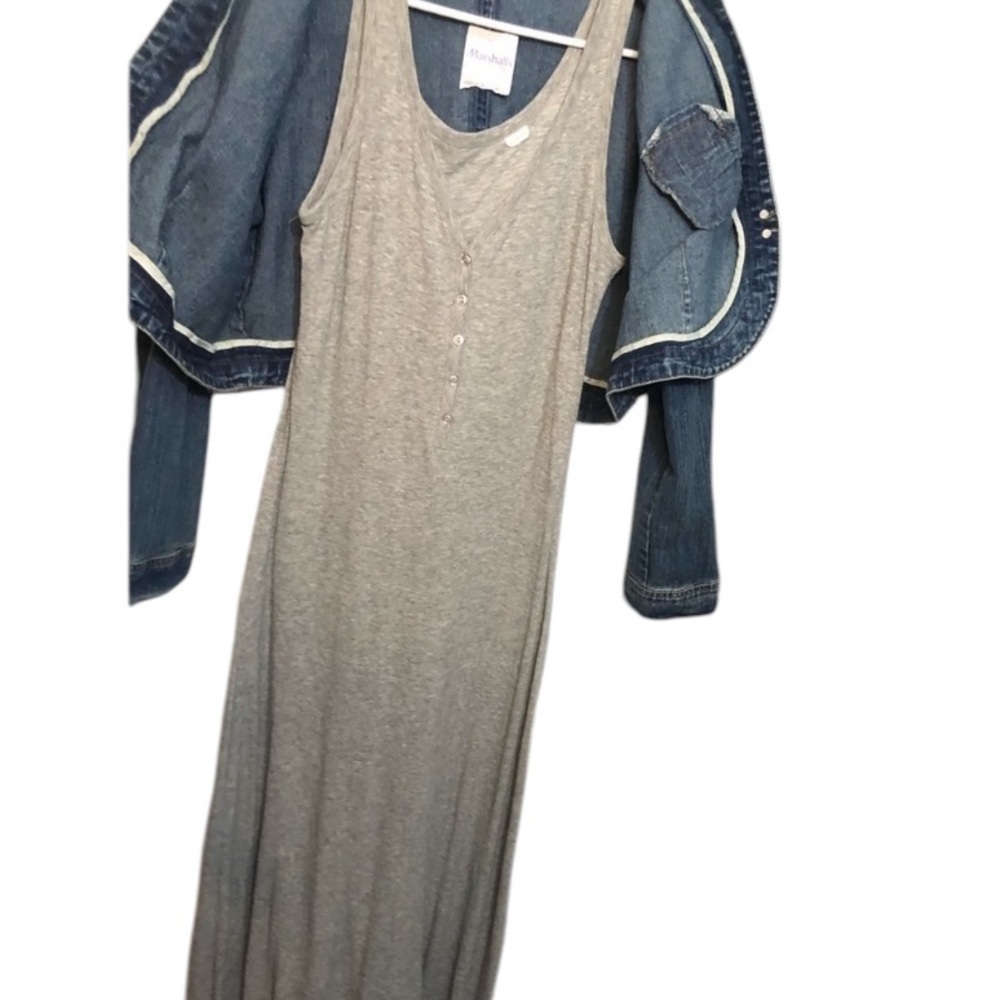 Gray Maxi dress size large soft scoop neck maxi dress slim to full with stretch